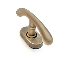 Load image into Gallery viewer, Remo Window Handle
