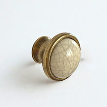 Load image into Gallery viewer, Drawer Knob 6057
