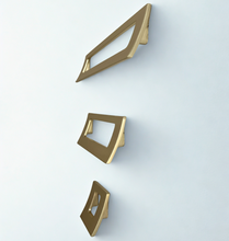 Load image into Gallery viewer, Cabinet Pull Handle 8032
