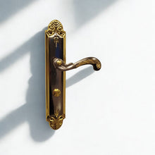 Load image into Gallery viewer, Door Handle 36
