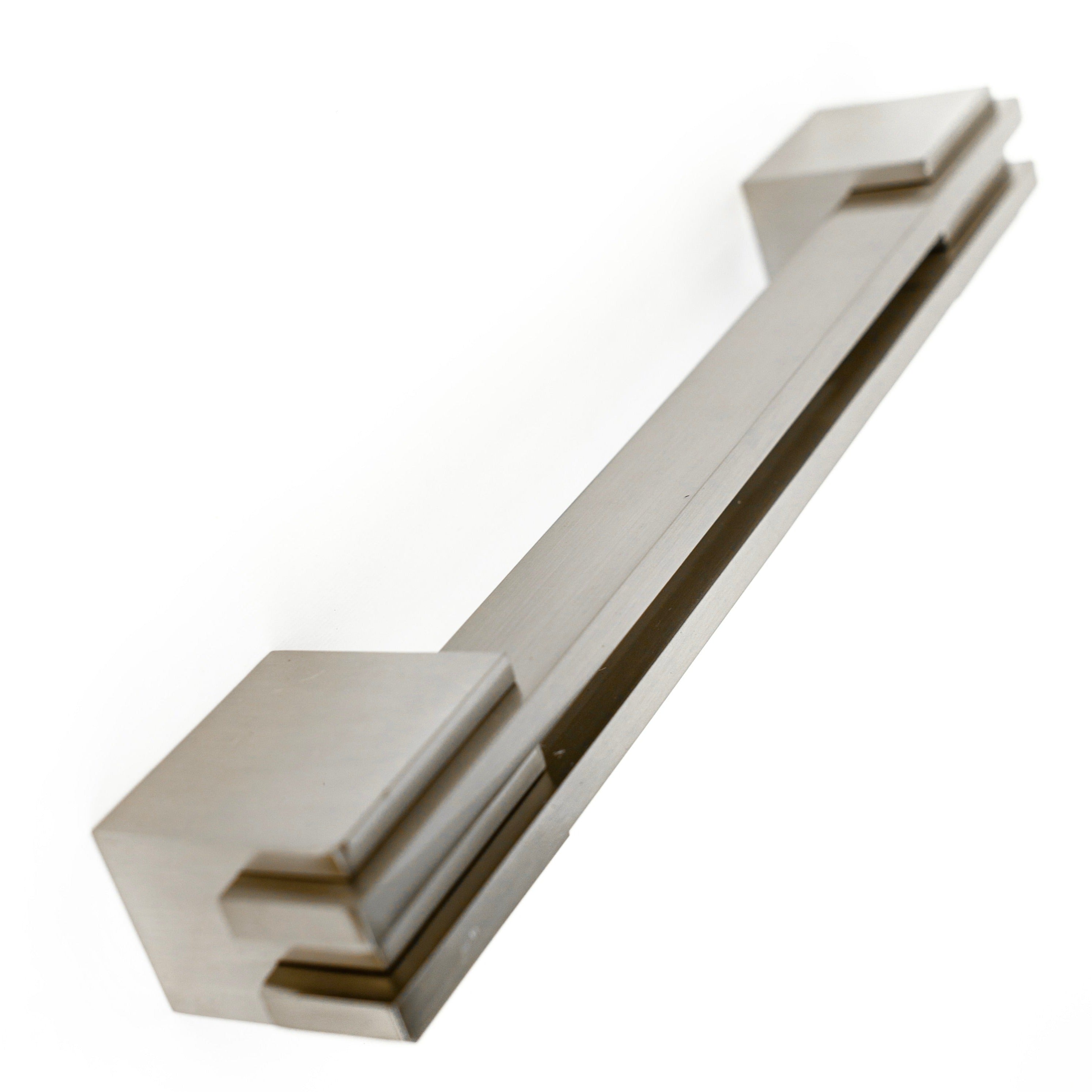 IKIZ Door Pull