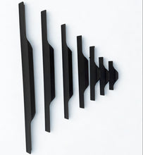 Load image into Gallery viewer, Cabinet Pull Handle 3435
