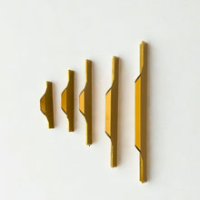 Load image into Gallery viewer, Cabinet Pull Handle 3435
