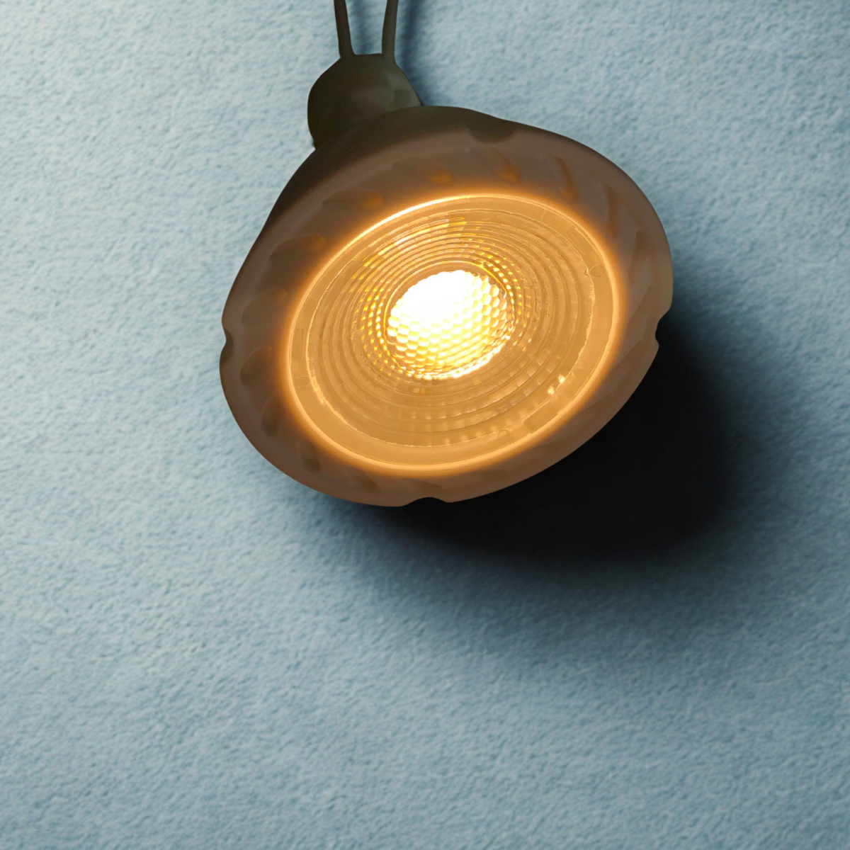 Ceramic LED Spot Bulb