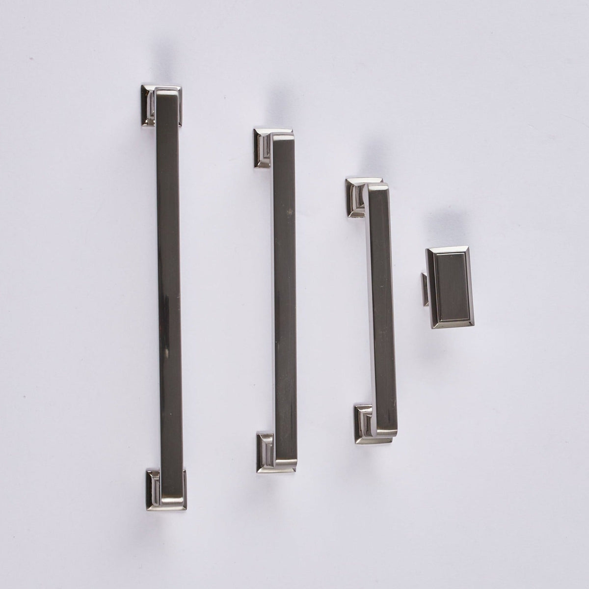 Square Bar Cabinet Handle – M3325