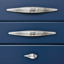 Load image into Gallery viewer, Cabinet Pull X01698
