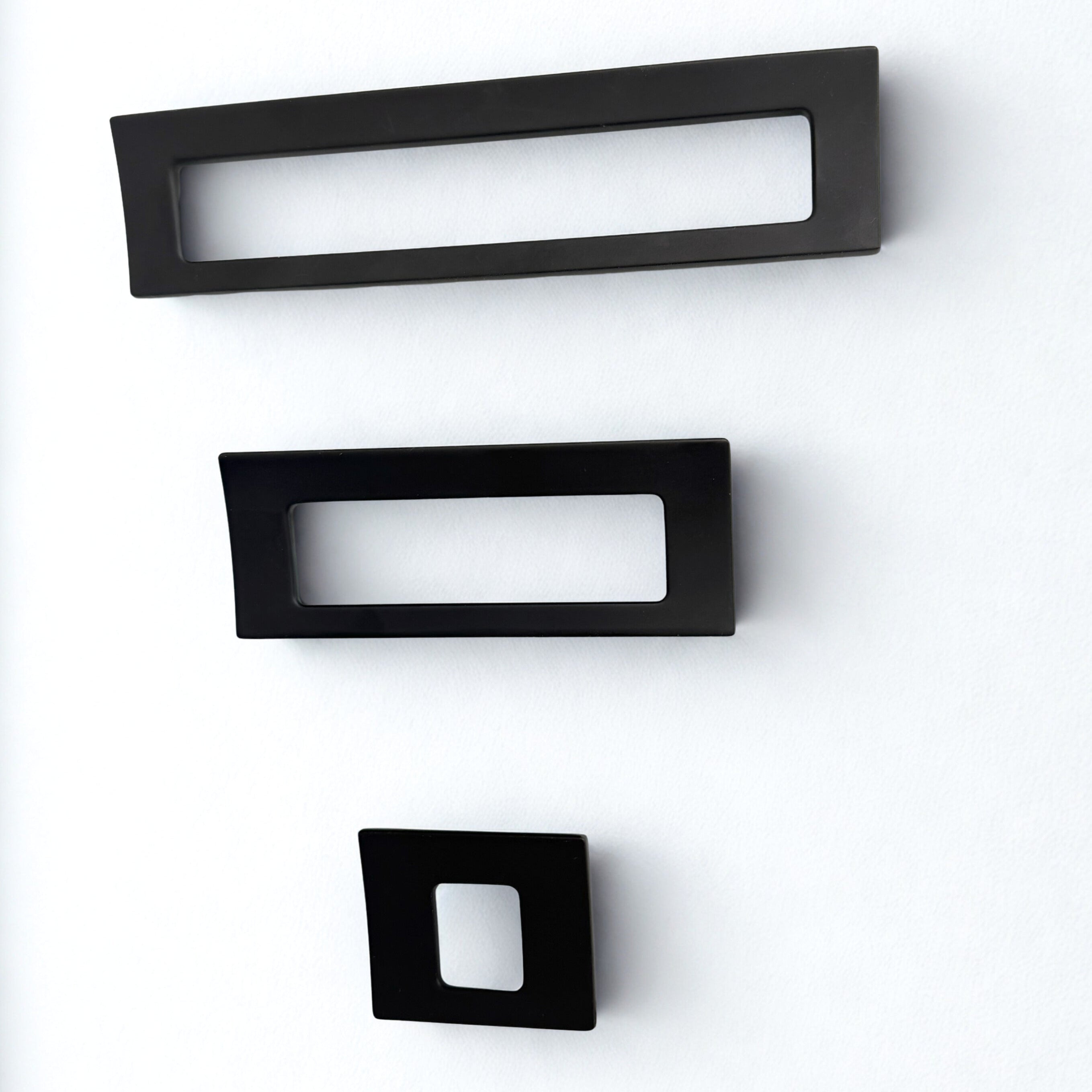 Geometric Frame Cabinet Handle – 8032