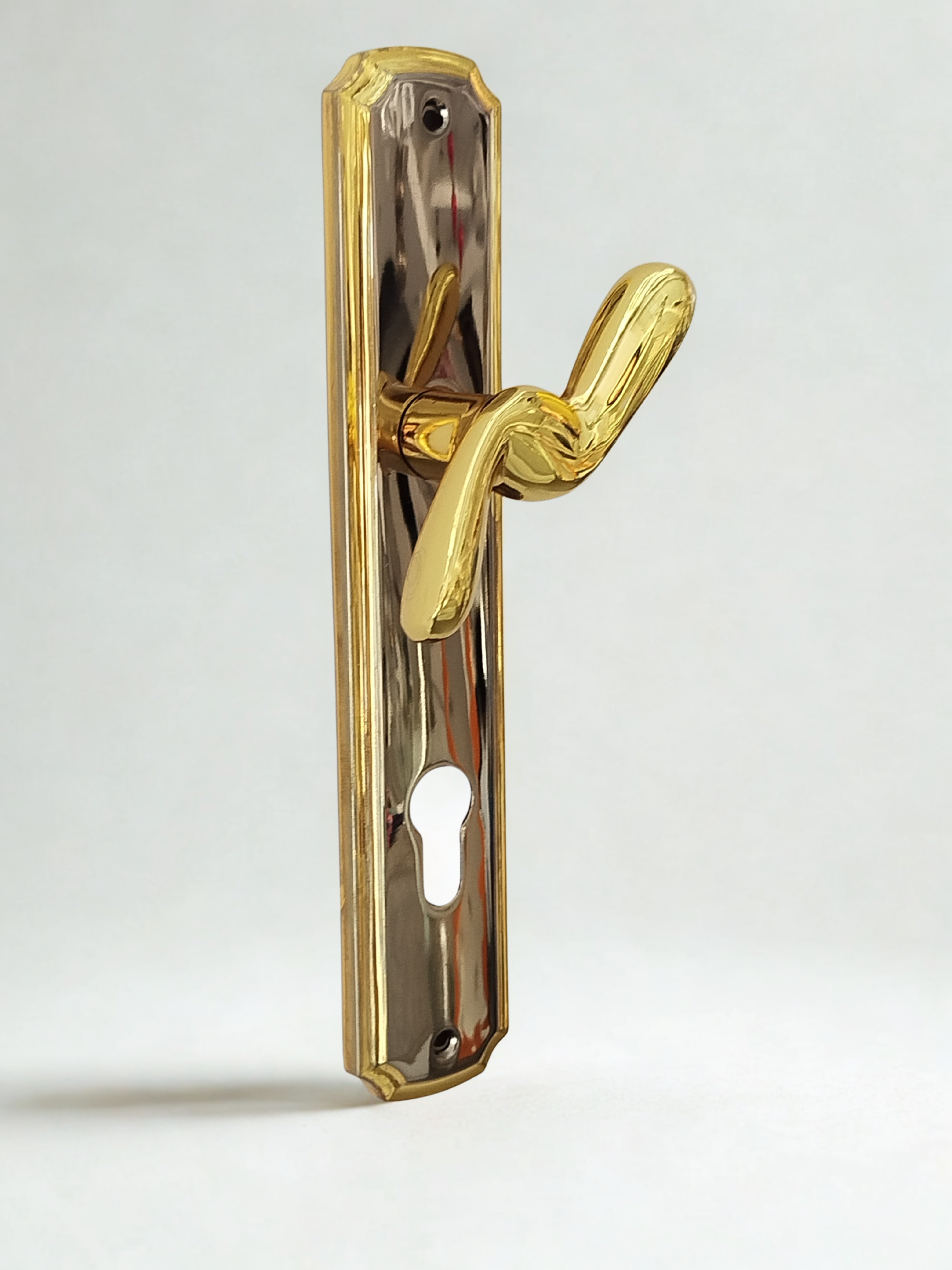 1/2 Cylinder Door Handle 117