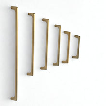 Load image into Gallery viewer, Cabinet Pull Handle M3289
