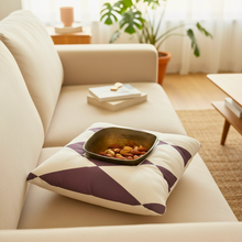 Load image into Gallery viewer, Pillow with 1 Plate Holder for Nuts
