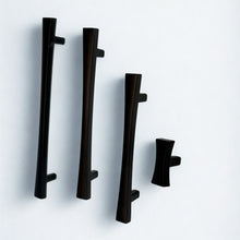 Load image into Gallery viewer, Cabinet Pull Handle 8140

