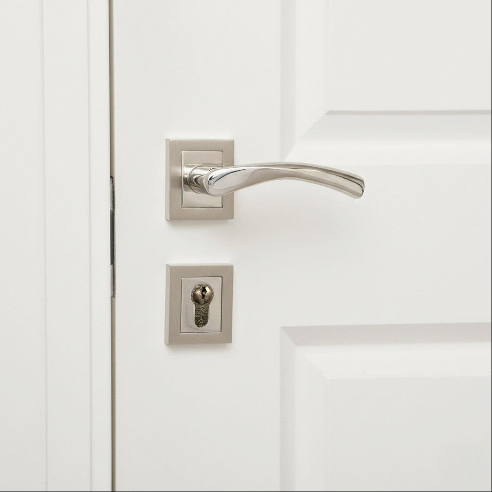 Lerzan Rosetta Door Handle