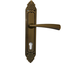 Load image into Gallery viewer, Hazal Door Handle Classic

