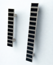 Load image into Gallery viewer, Cabinet Pull 01395
