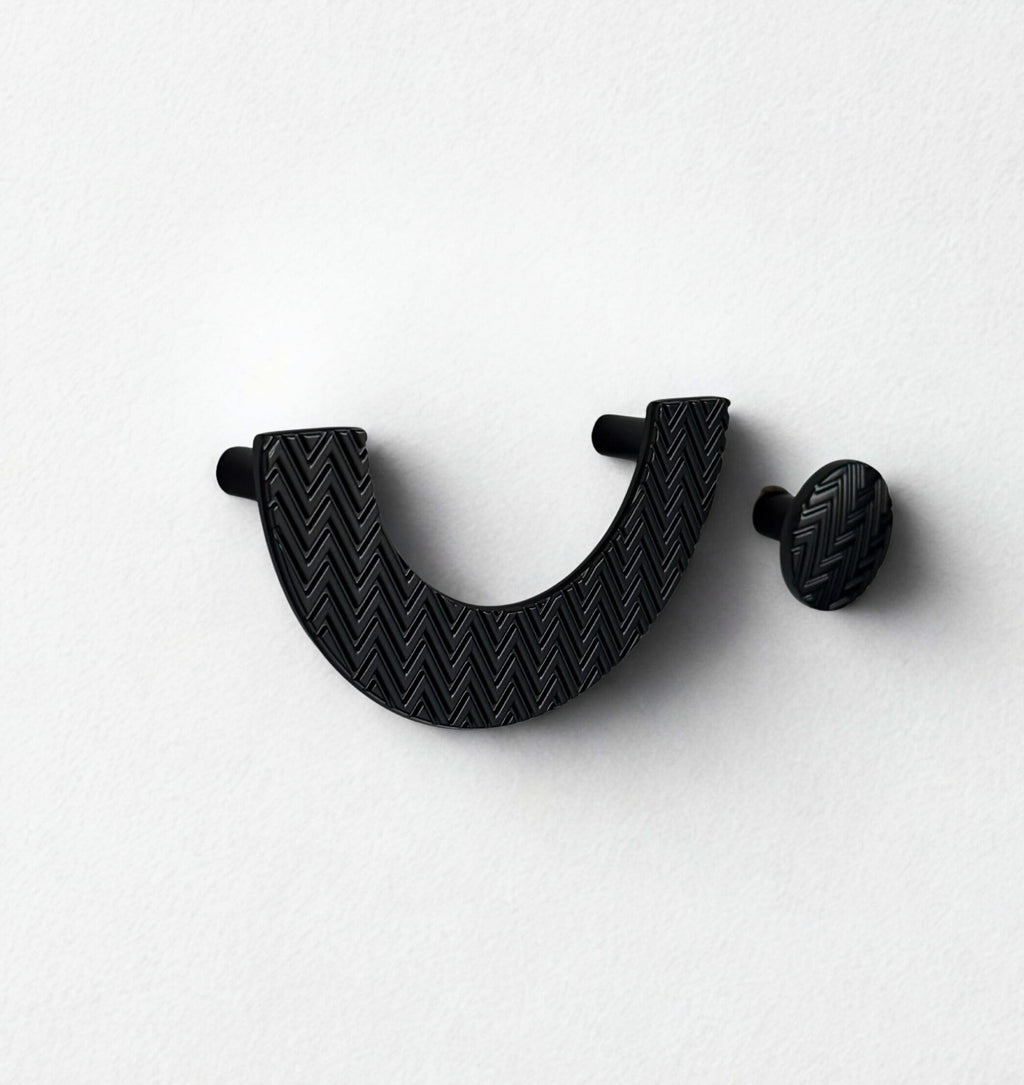 Half-Moon Cabinet Handle – 50598