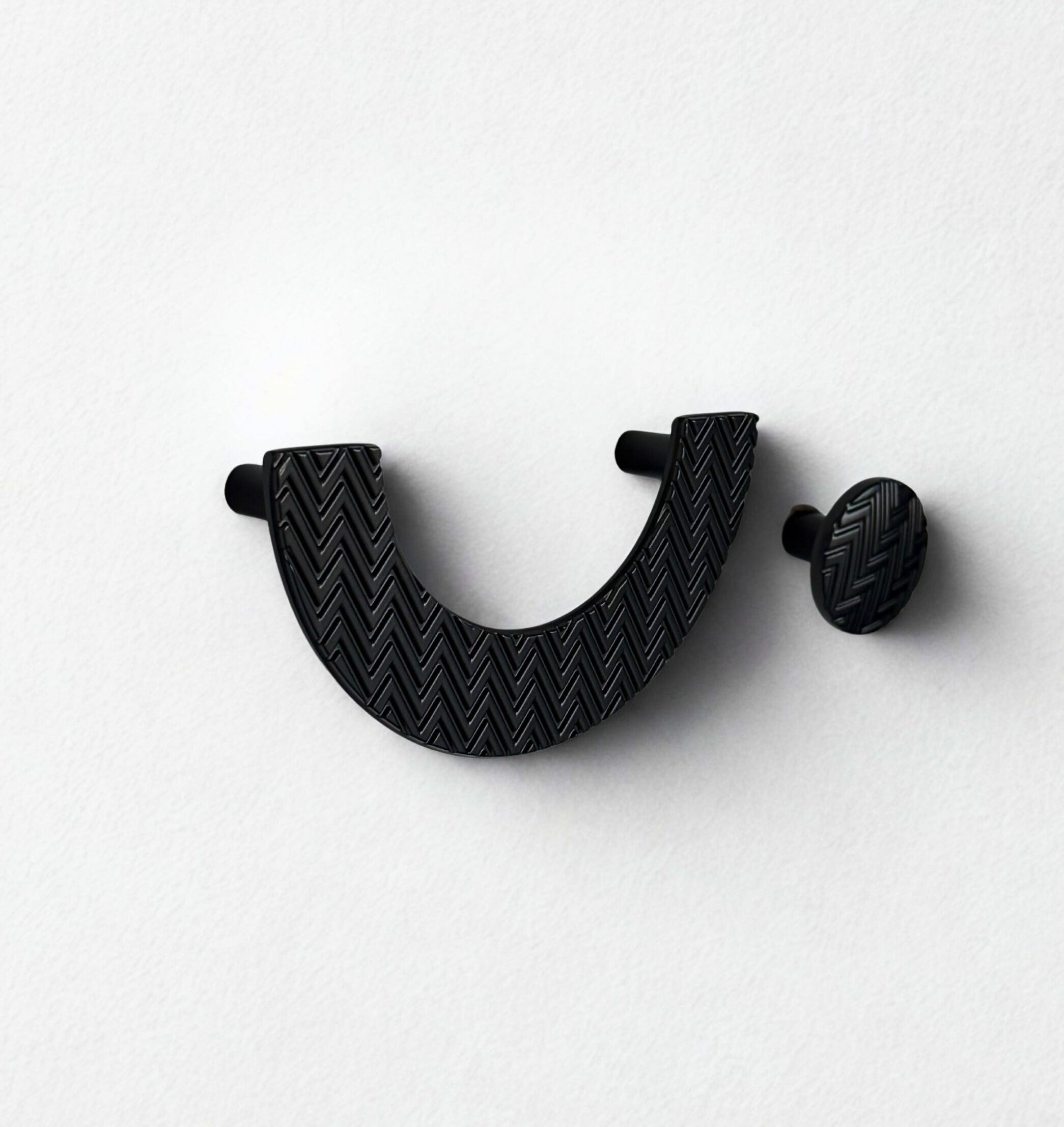 Half-Moon Cabinet Handle – 50598