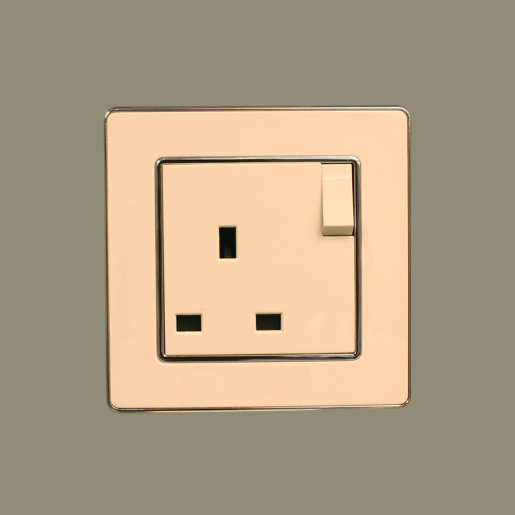 Anden Plug with Switch E2B-15