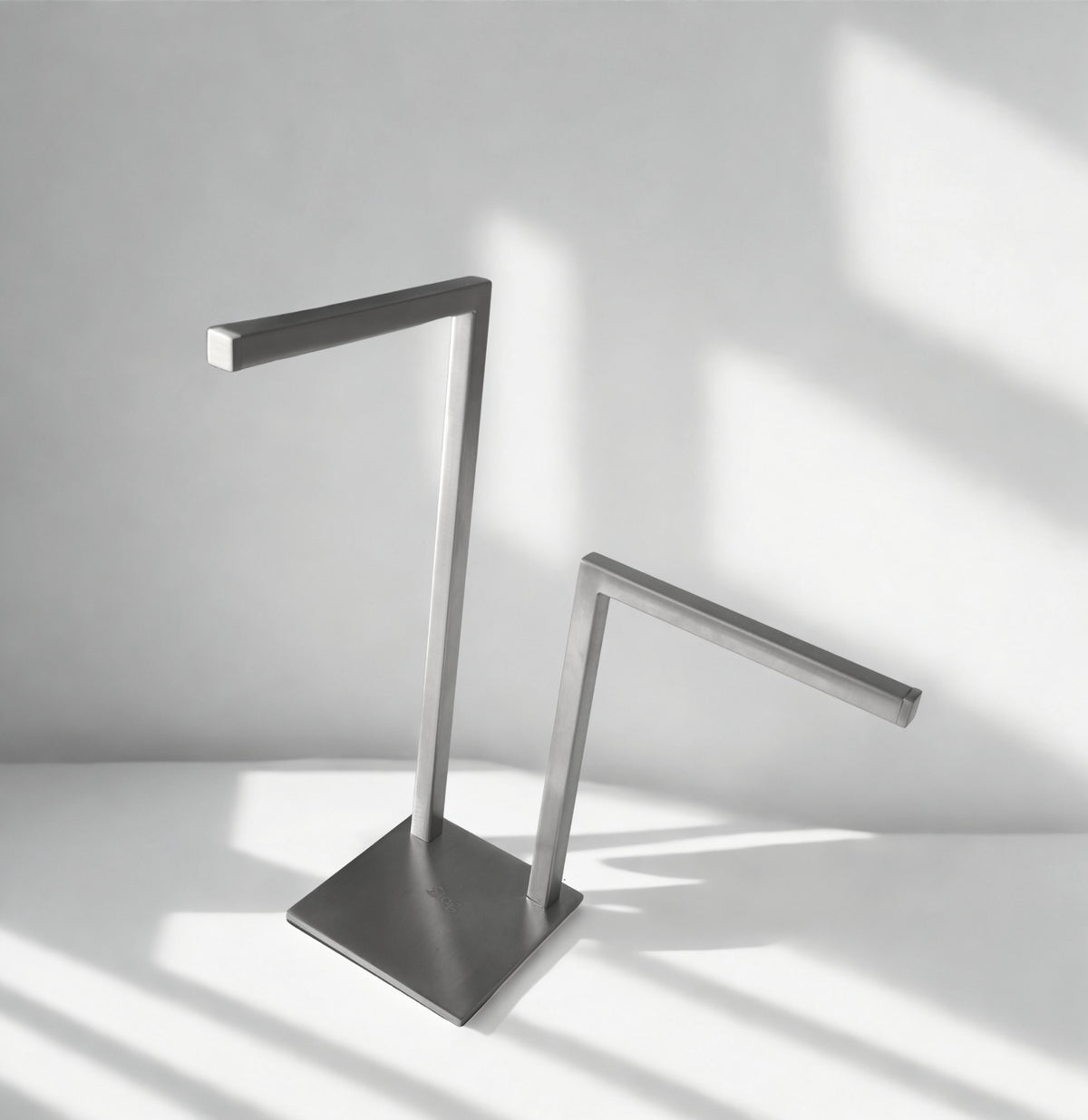 Stand Paper Holder SPH03