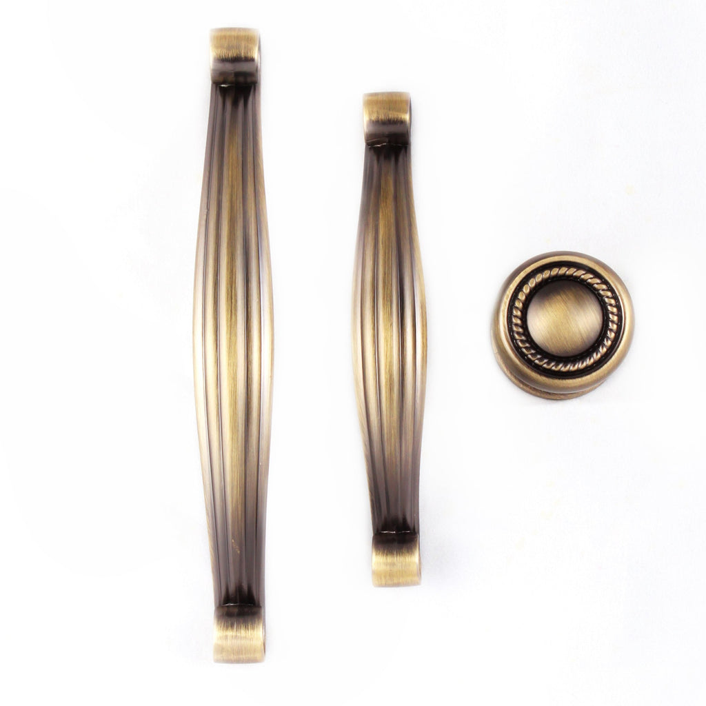 Classic Brass Cabinet Handle – 06217