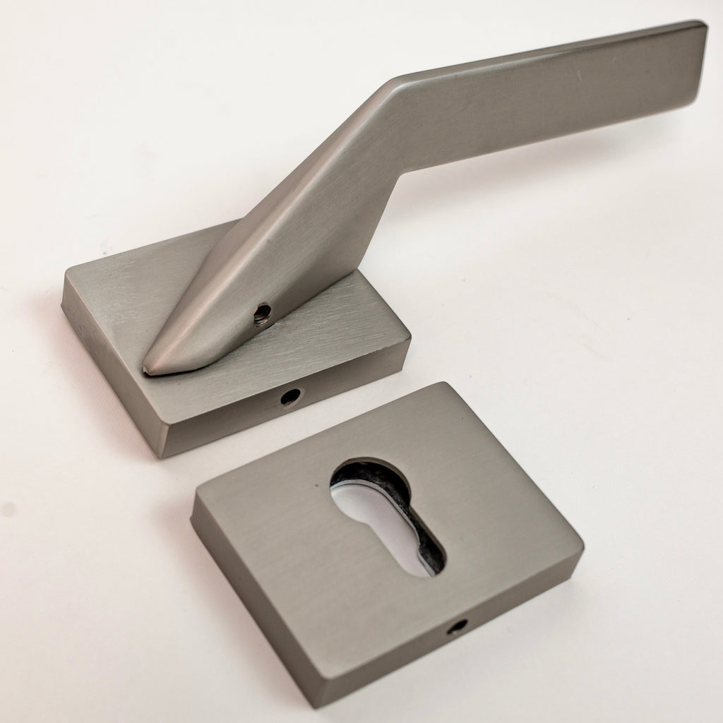GAMA Rosetta Cylinder Door Handle