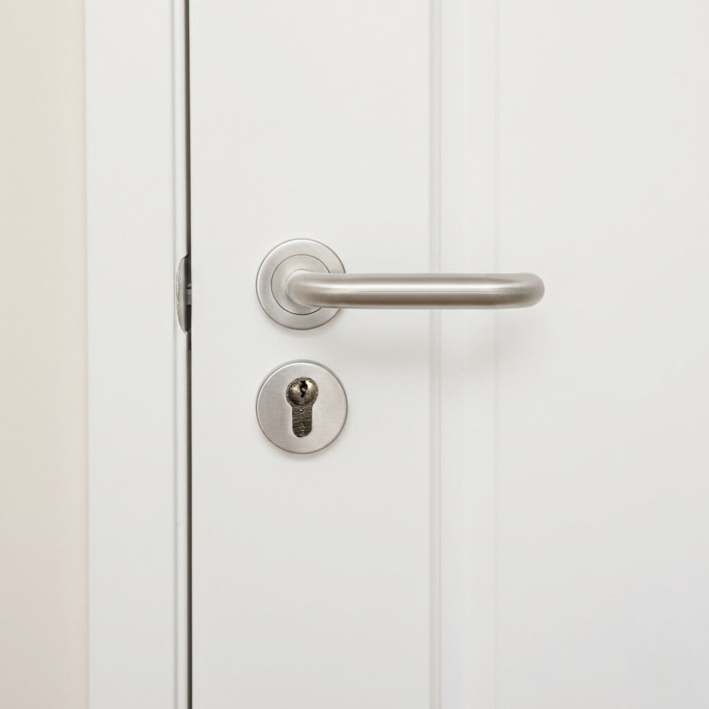 Baston Rosetta Cylinder Door Handle