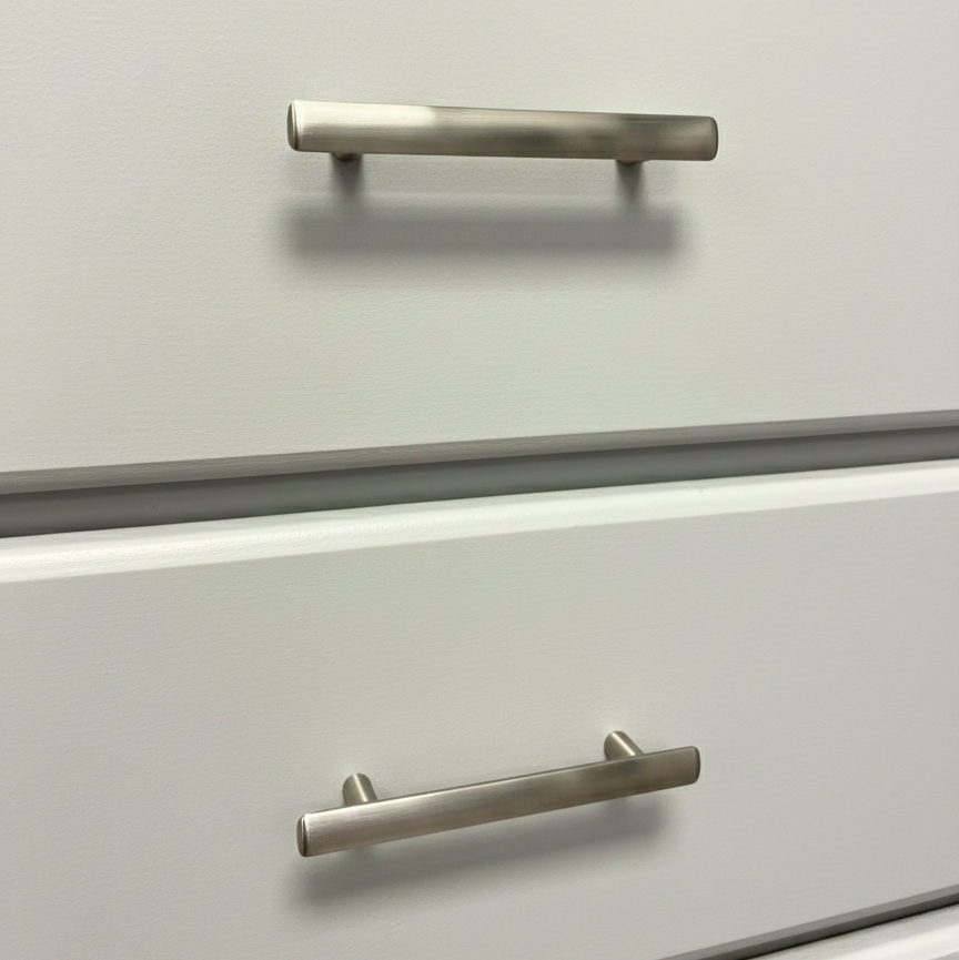 Solid Bar Cabinet Handle – 2953