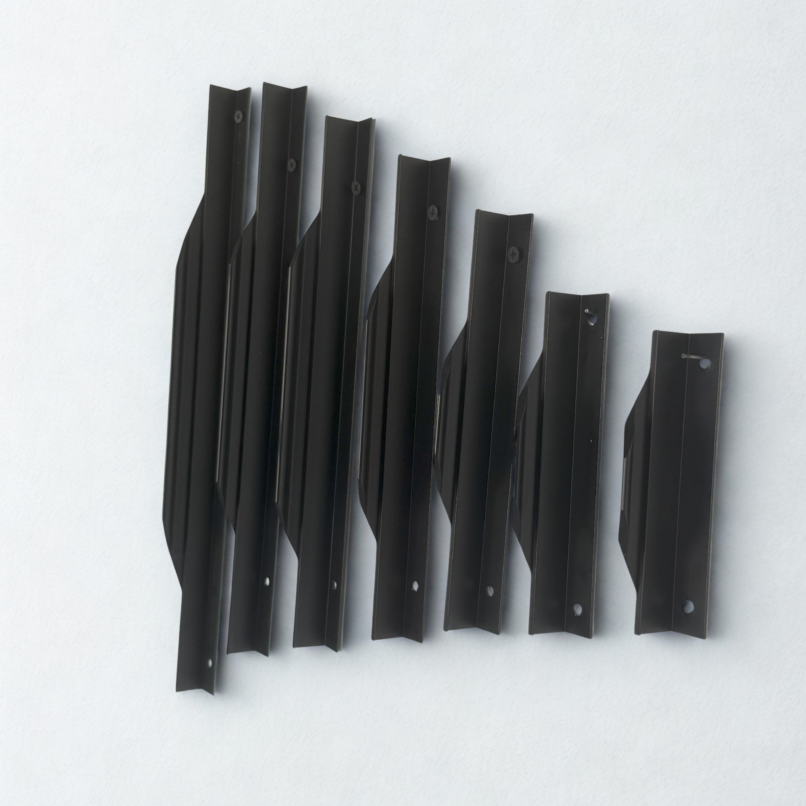 Edge Pull Cabinet Handle – 3435