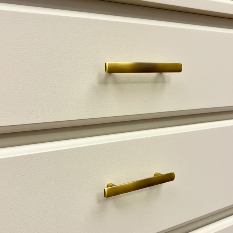 Solid Bar Cabinet Handle – 2953