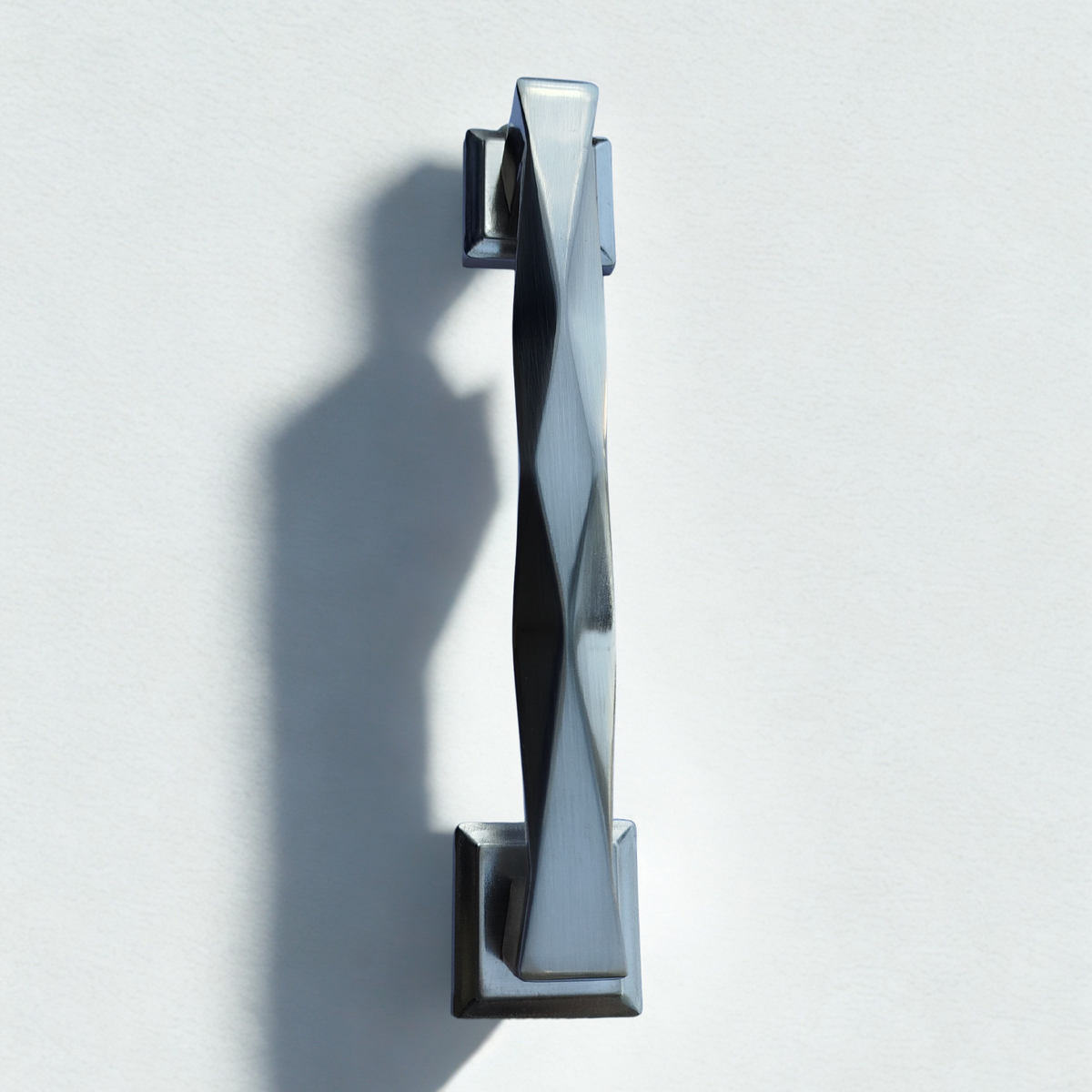Sculpted Door Pull – KTH059