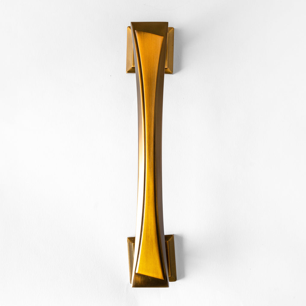 Curved Door Pull – KTH075