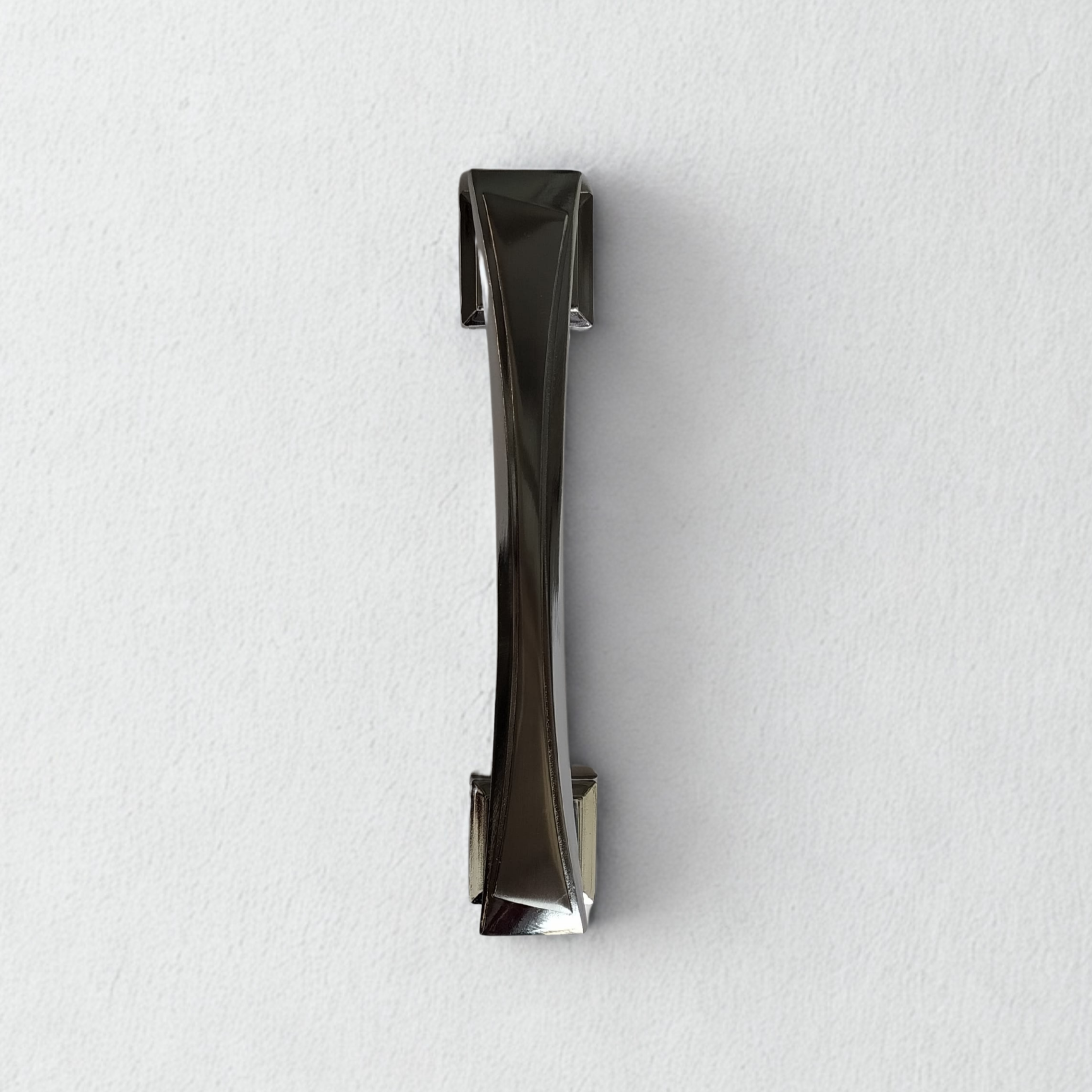 Curved Door Pull – KTH075