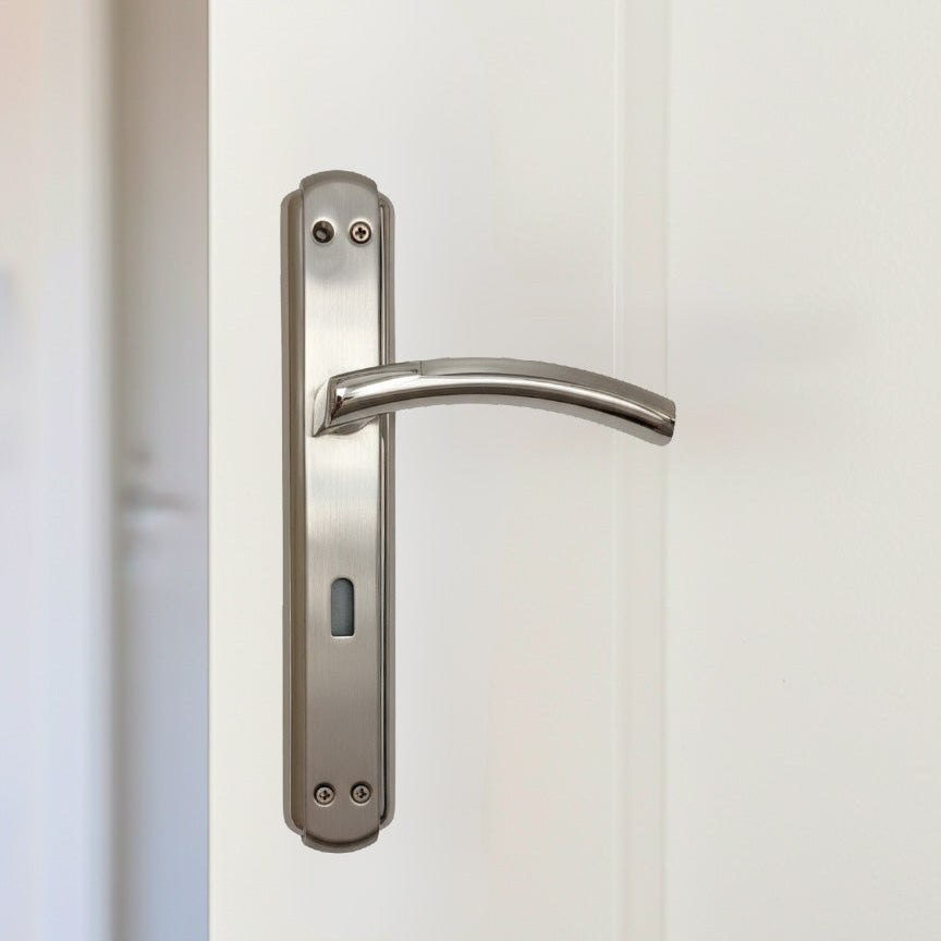 Urve Door Handle