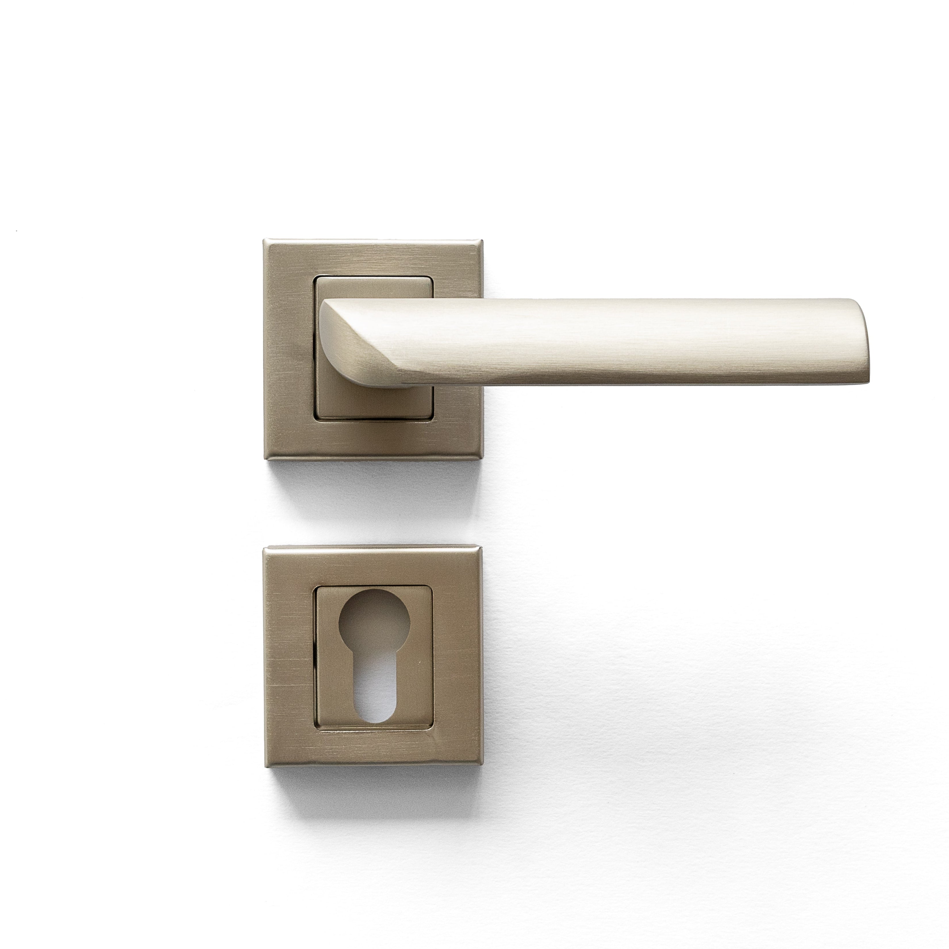 Nil Rosetta Cylinder Door Handle