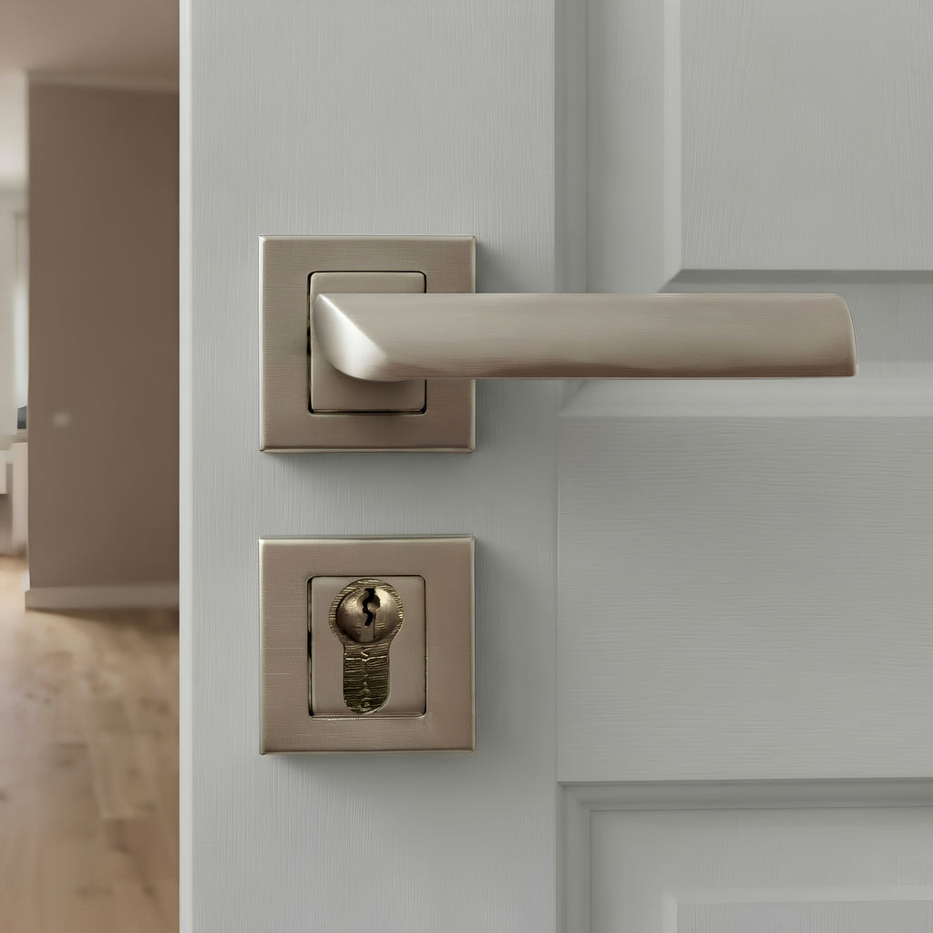 Nil Rosetta Cylinder Door Handle