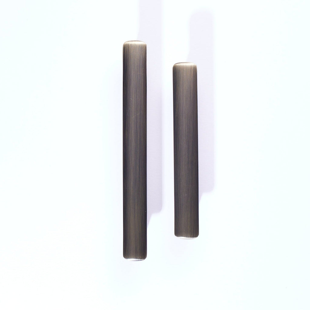 Solid Bar Cabinet Handle – 2953