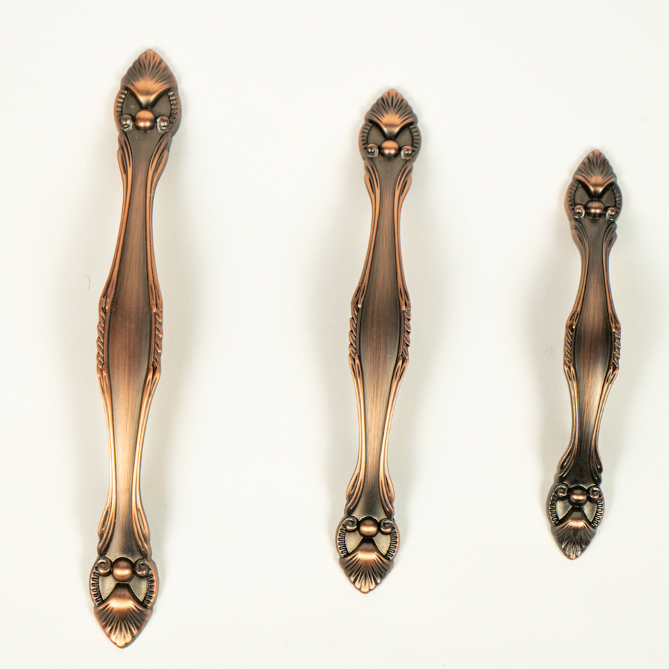 Classic Curved Cabinet Handle – N06570