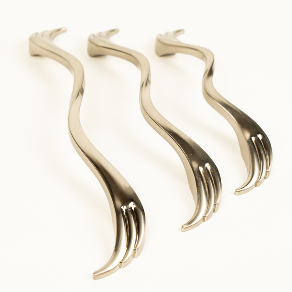 Wave Cabinet Handle – X01588