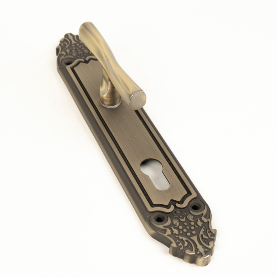 Hazal 1/2 Cylinder Door Handle Classic