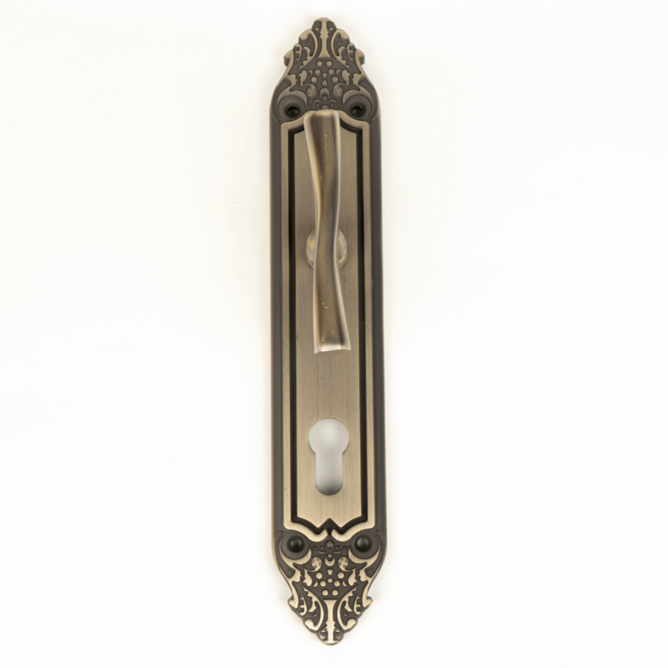 Hazal 1/2 Cylinder Door Handle Classic