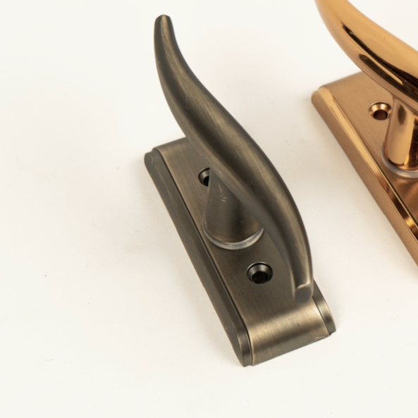 Hazal Window Handle