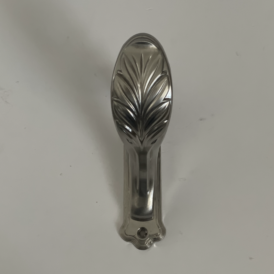 Double Leaf Curtain Rod Bracket