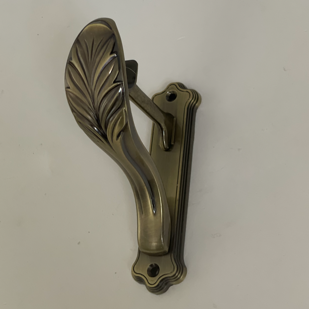 Single Leaf Curtain Rod Bracket – 22 mm