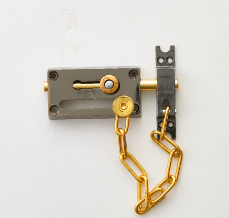 Door Latch with Chain