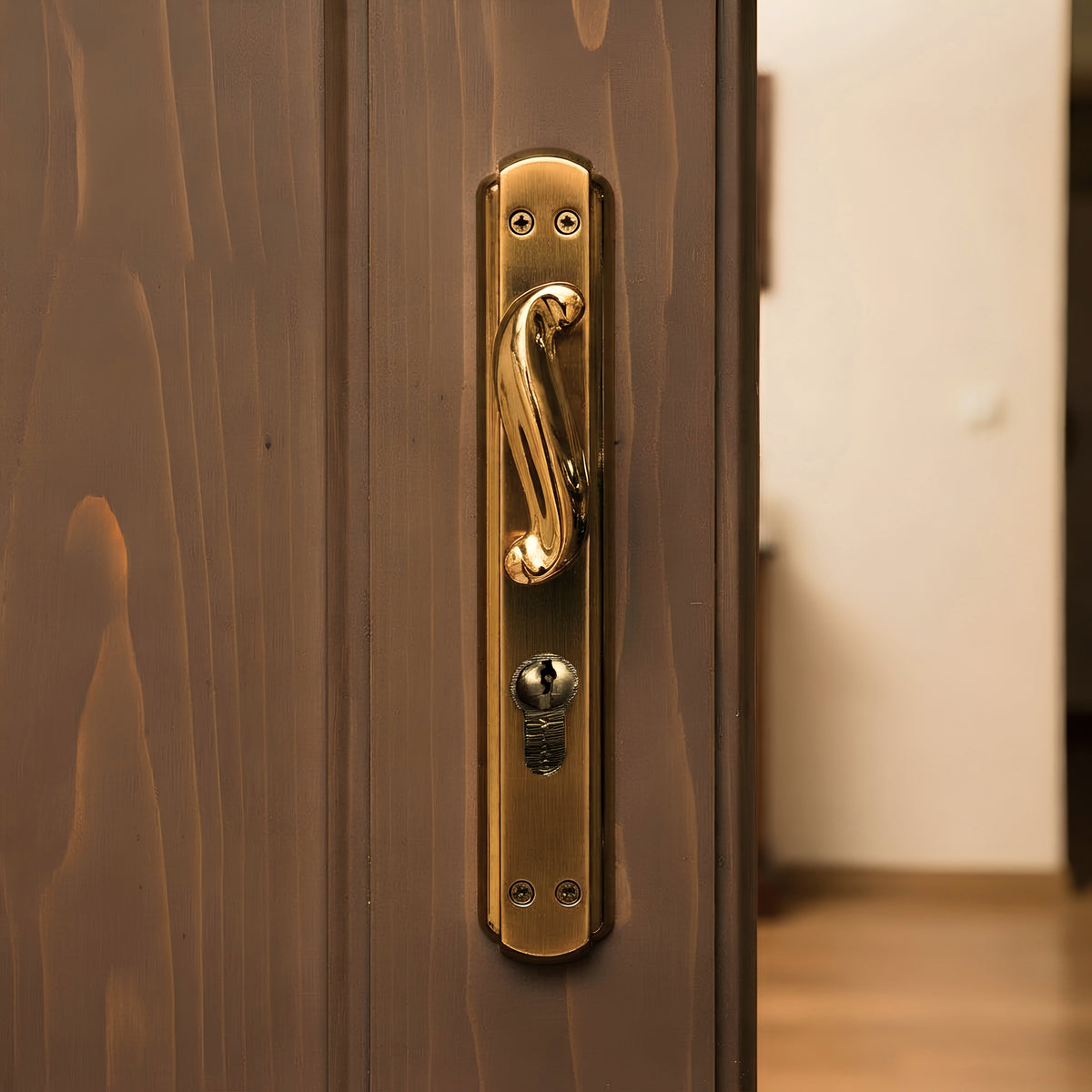 Urve 1/2 Cylinder Door Handle