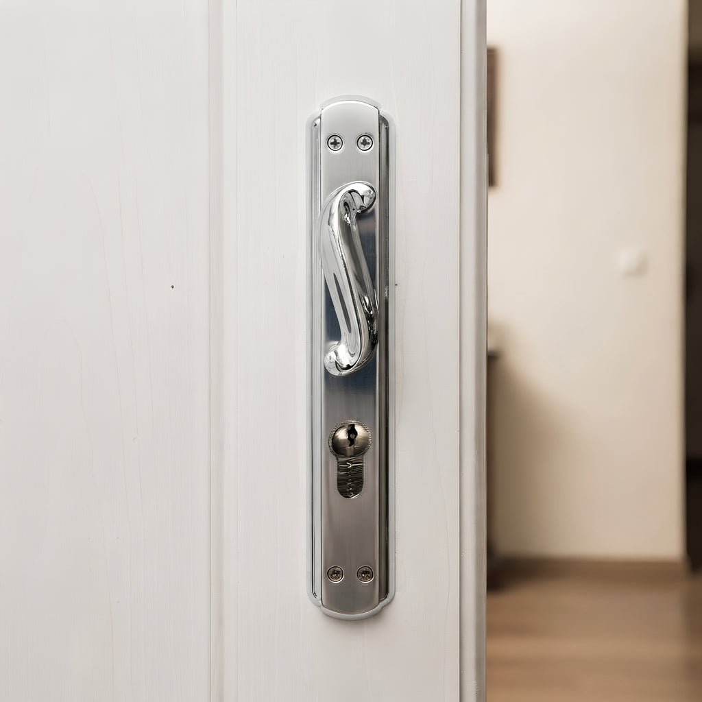 Urve 1/2 Cylinder Door Handle