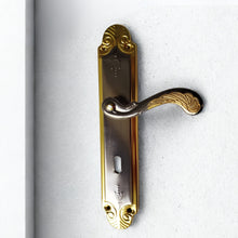 Load image into Gallery viewer, Door Handle 36
