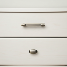 Load image into Gallery viewer, Cabinet Pull Handle 8004
