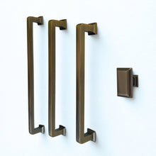 Load image into Gallery viewer, Cabinet Pull Handle M3325

