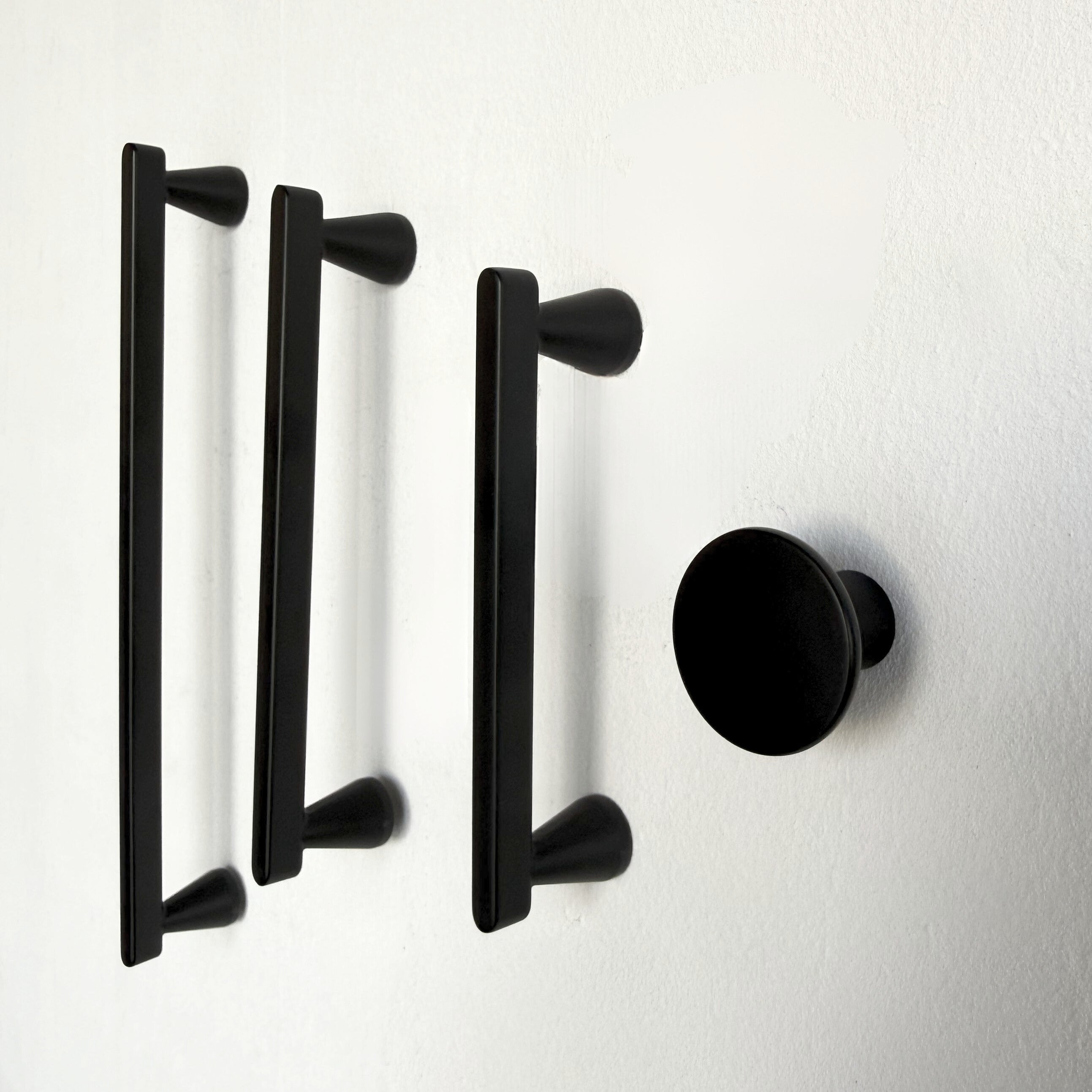 Minimal Bar Cabinet Handle – M3225