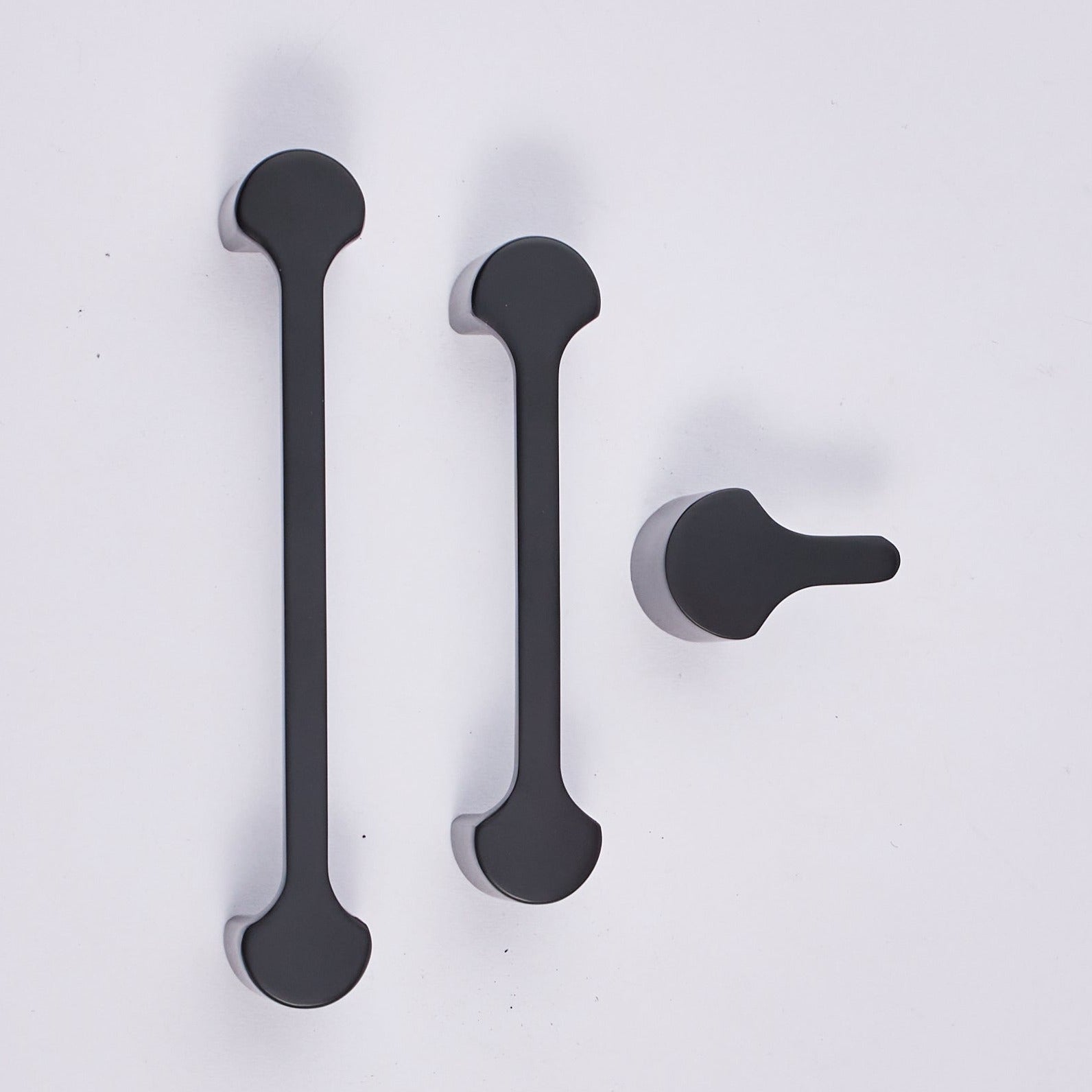Round Bar Cabinet Handle – 2898